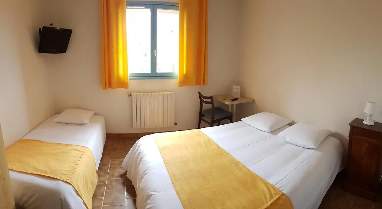 Hotel Restaurant Les 3 Chenes Frejus