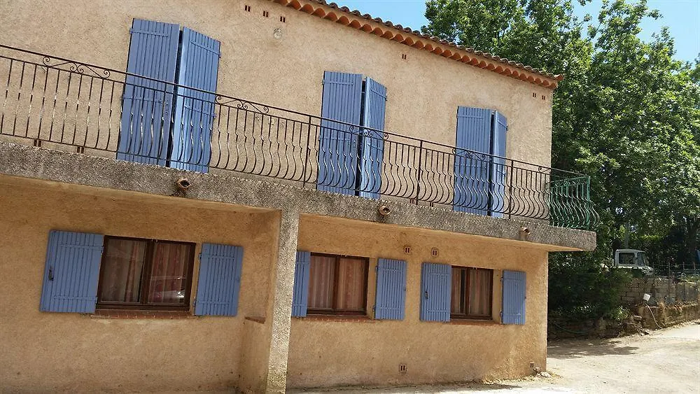 Hotel Restaurant Les 3 Chenes Fréjus Francja