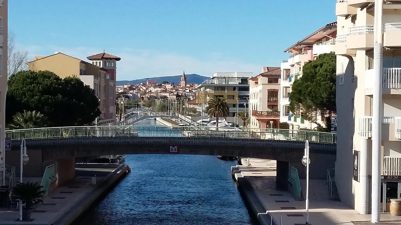 Hotel Restaurant Les 3 Chenes Fréjus